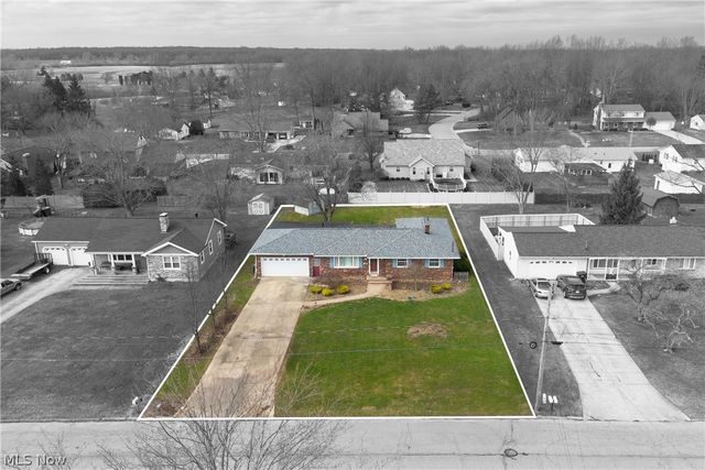 5143 Calla Avenue NW, Champion, OH 44483
