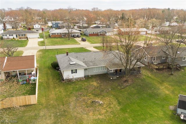 5143 Calla Avenue NW, Champion, OH 44483