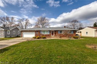 5143 Calla Avenue NW, Champion, OH 44483