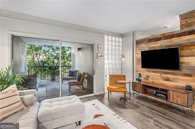 275 13th Street NE 210, Atlanta, GA 30309