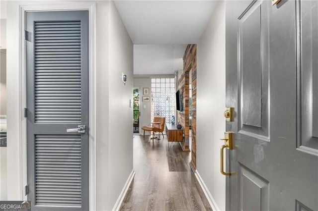 275 13th Street NE 210, Atlanta, GA 30309