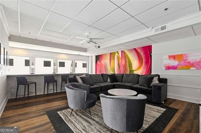 275 13th Street NE 210, Atlanta, GA 30309