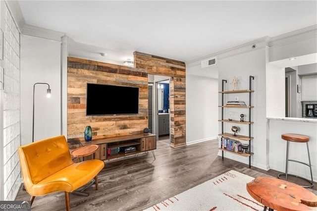 275 13th Street NE 210, Atlanta, GA 30309