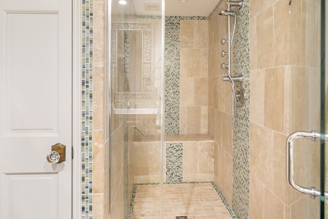 115 Ellis Farm Ln, Melrose, MA 02176