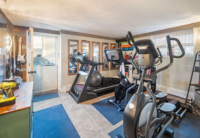 115 Ellis Farm Ln, Melrose, MA 02176