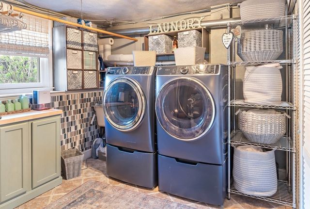 115 Ellis Farm Ln, Melrose, MA 02176