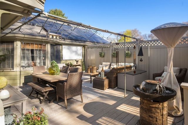 115 Ellis Farm Ln, Melrose, MA 02176