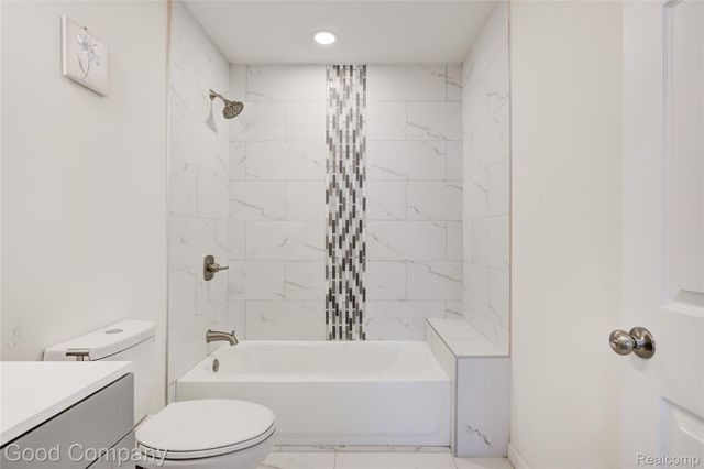 23826 Kate Avenue, Warren, MI 48091