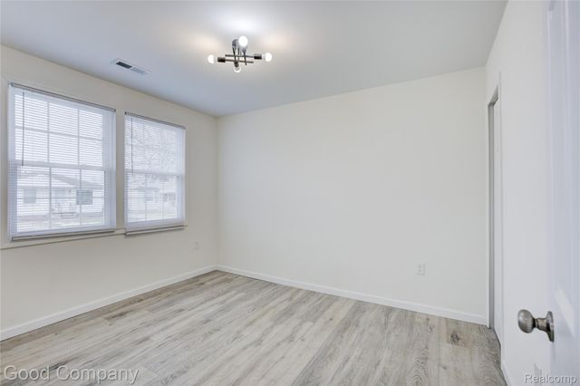 23826 Kate Avenue, Warren, MI 48091