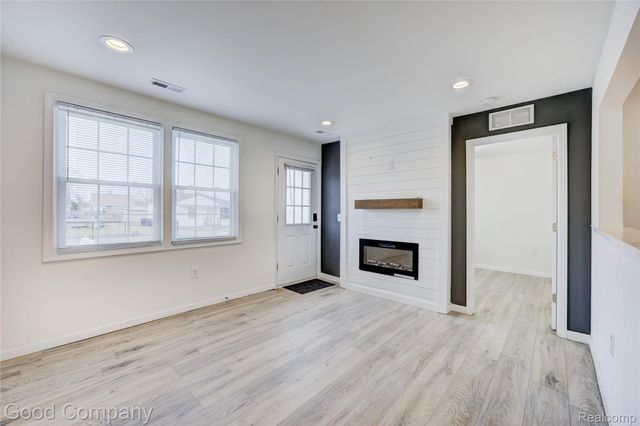 23826 Kate Avenue, Warren, MI 48091