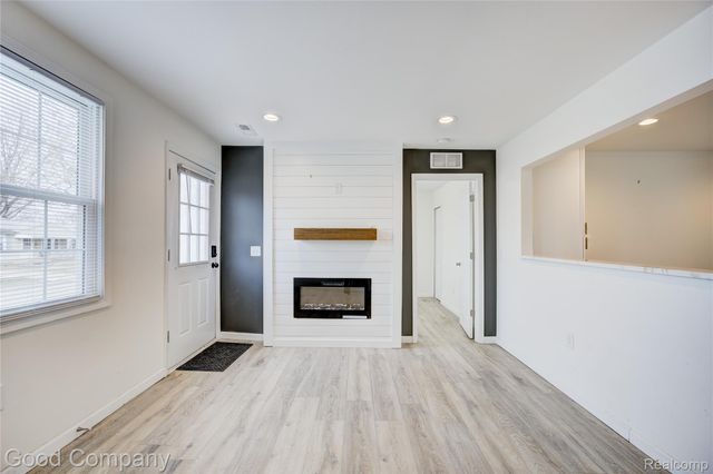 23826 Kate Avenue, Warren, MI 48091