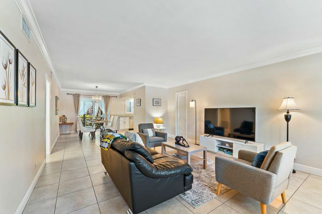 3036 Park Avenue, Riviera Beach, FL 33404