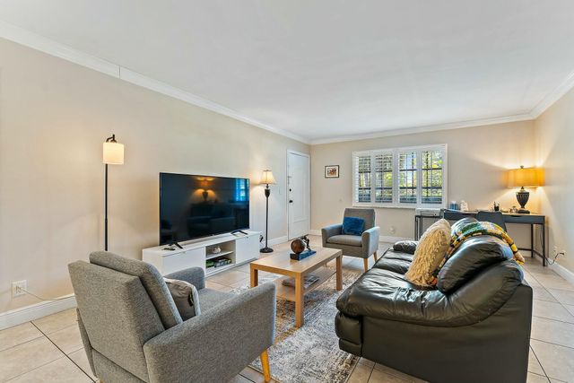 3036 Park Avenue, Riviera Beach, FL 33404