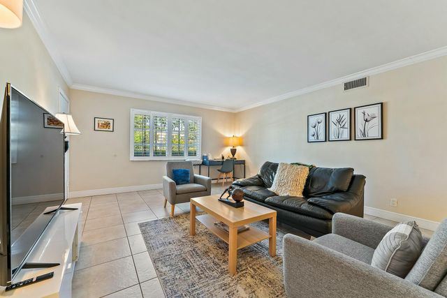 3036 Park Avenue, Riviera Beach, FL 33404