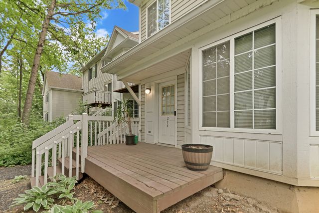274 W Treehouse Lane 274, Round Lake, IL 60073