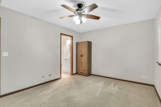 274 W Treehouse Lane 274, Round Lake, IL 60073