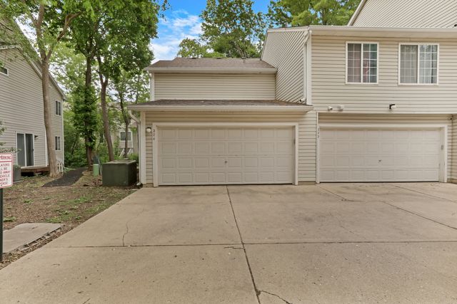 274 W Treehouse Lane 274, Round Lake, IL 60073
