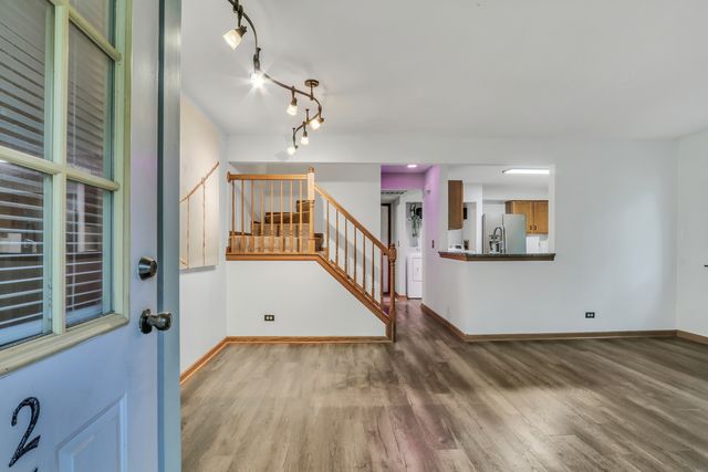 274 W Treehouse Lane 274, Round Lake, IL 60073