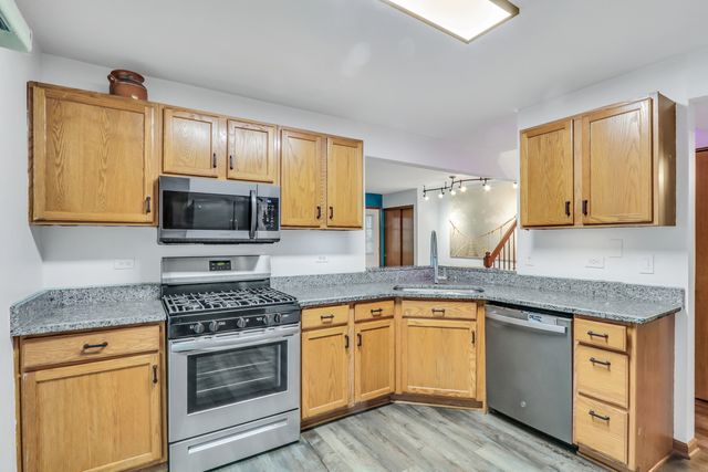274 W Treehouse Lane 274, Round Lake, IL 60073