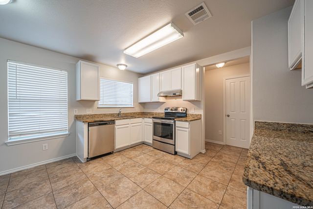 5018 FOUNTAIN HL, San Antonio, TX 78244