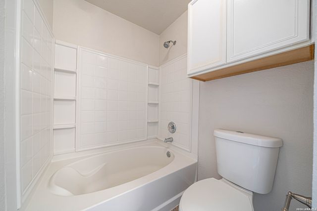5018 FOUNTAIN HL, San Antonio, TX 78244
