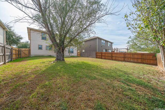 5018 FOUNTAIN HL, San Antonio, TX 78244