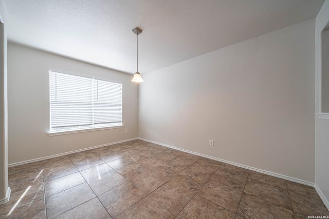 5018 FOUNTAIN HL, San Antonio, TX 78244