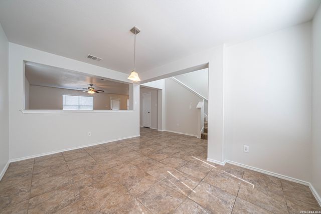 5018 FOUNTAIN HL, San Antonio, TX 78244
