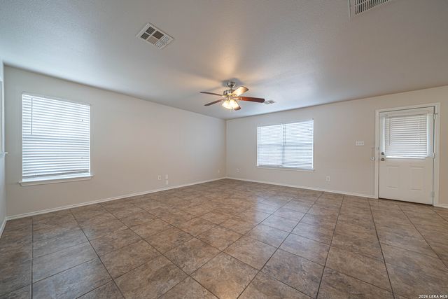 5018 FOUNTAIN HL, San Antonio, TX 78244