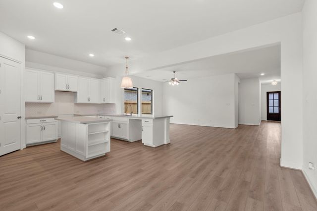 4009 Sterling Springs Lane, League City, TX 77573