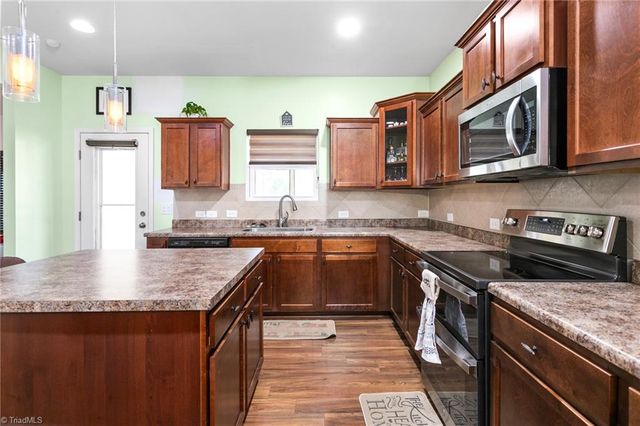 5004 Shorthorn Way, Greensboro, NC 27405