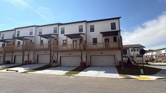 333 Sammon Way, Lawrenceville, GA 30046