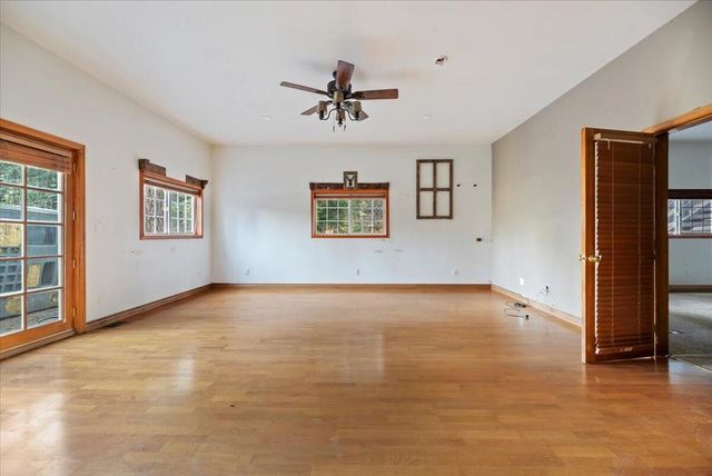 810 Oakmont Lane, Lake Arrowhead, CA 92352