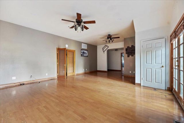 810 Oakmont Lane, Lake Arrowhead, CA 92352