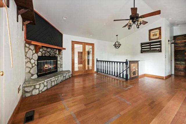 810 Oakmont Lane, Lake Arrowhead, CA 92352