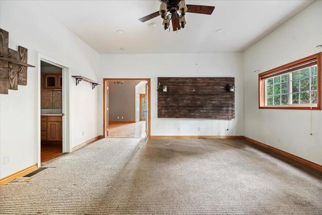 810 Oakmont Lane, Lake Arrowhead, CA 92352