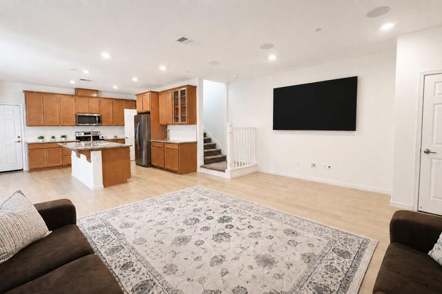 6192 Paseo De Gebhart, Citrus Heights, CA 95610