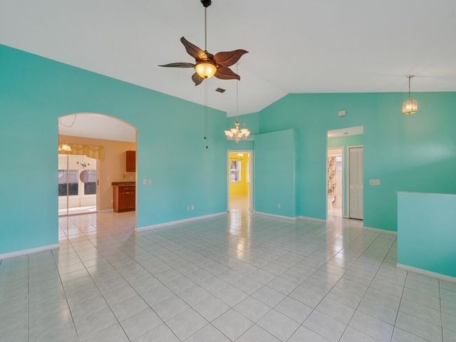 352 NW Tuscany Way, Port St. Lucie, Port St Lucie, FL 34986