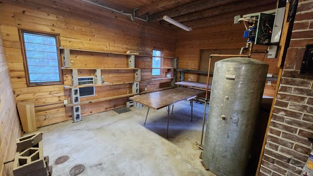 1200 White Pine Flats Rd, Troy, ID 83871