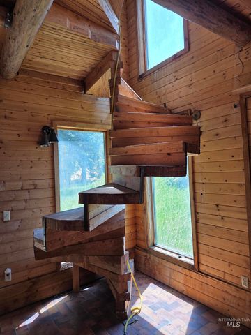 1200 White Pine Flats Rd, Troy, ID 83871