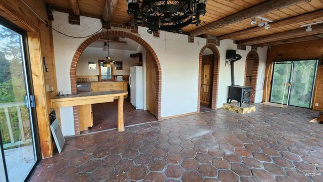 1200 White Pine Flats Rd, Troy, ID 83871