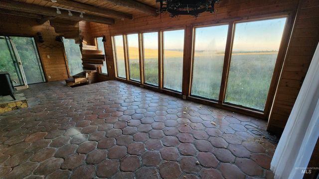 1200 White Pine Flats Rd, Troy, ID 83871