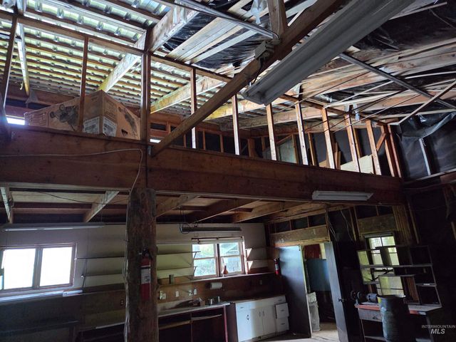 1200 White Pine Flats Rd, Troy, ID 83871