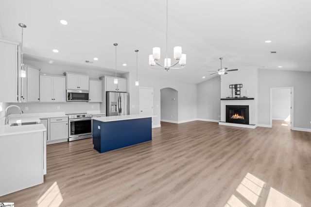 405 Pearle Brook Lane, Taylors, SC 29687