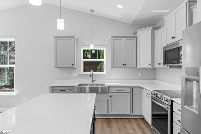405 Pearle Brook Lane, Taylors, SC 29687
