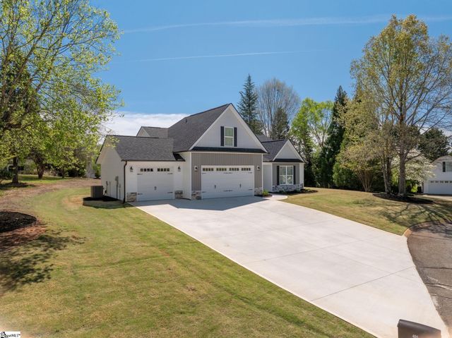 405 Pearle Brook Lane, Taylors, SC 29687