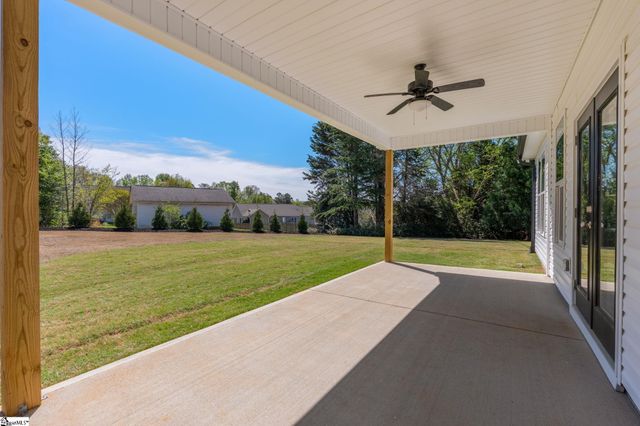405 Pearle Brook Lane, Taylors, SC 29687