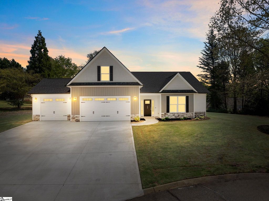 405 Pearle Brook Lane, Taylors, SC 29687
