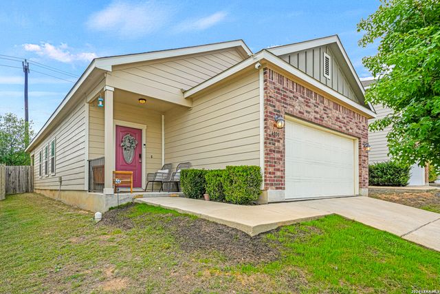 4909 HALLIES GDN, St Hedwig, TX 78152