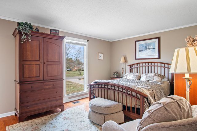 211 Forrest Lawn Dr, Mount Juliet, TN 37122